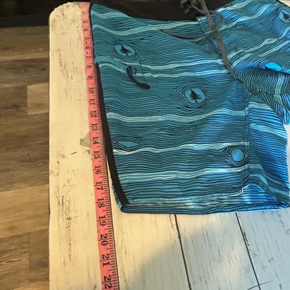 HIPPY TREE Men's Blue Black Swim Shorts Boardshorts Size 32 - Picture 9 of 10